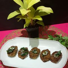 A picture of Crispy Methi Vadi.