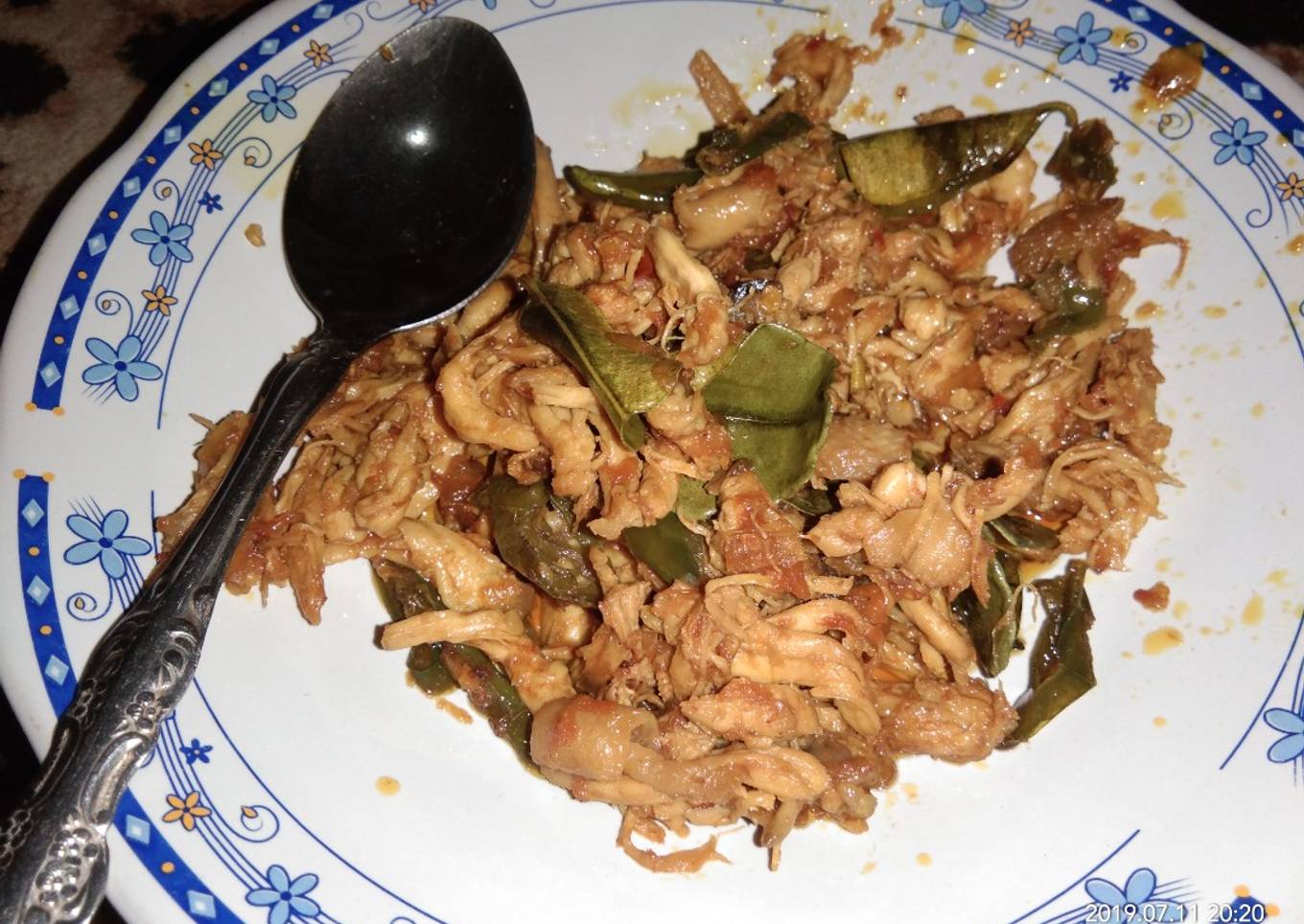 Ayam suwir enak dengan modal 20k