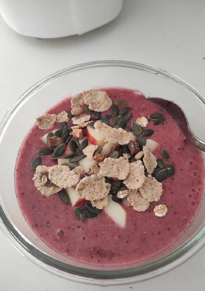 Una foto de Bowl de desayuno saciante y antioxidante