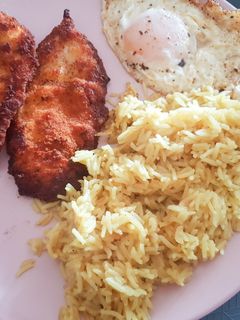Una foto de Arroz al curry rápido