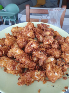 Una foto de Pollo rebozado con Corn Flakes