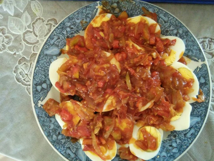 Langkah Gampang Membikin Resep Telur rebus saos tomat yang Uenak Anti Ribet, Mantap