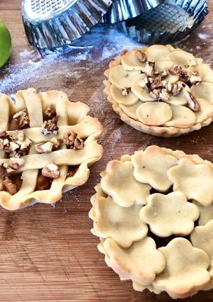 Foto di Crostatine di mele e sorbe