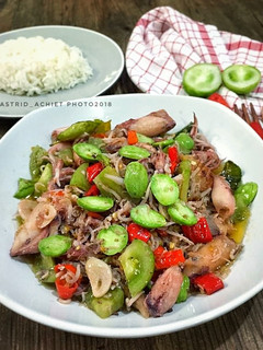 Foto resep Oseng Cumi Pete