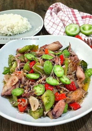 Foto resep Oseng Cumi Pete