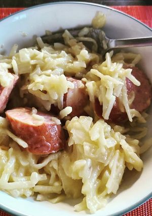 A picture of Cheesy Crockpot Kielbasa Hashbrowns.