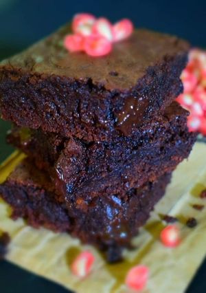 চকোলেট ব্রাউনি (chocolate brownie recipe in Bengali) রেসিপির প্রধান ছবি