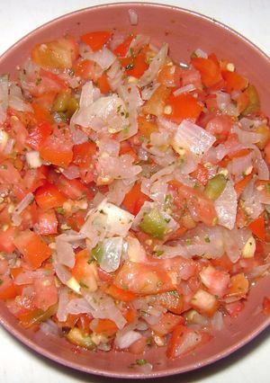 Una foto de Salsa criolla