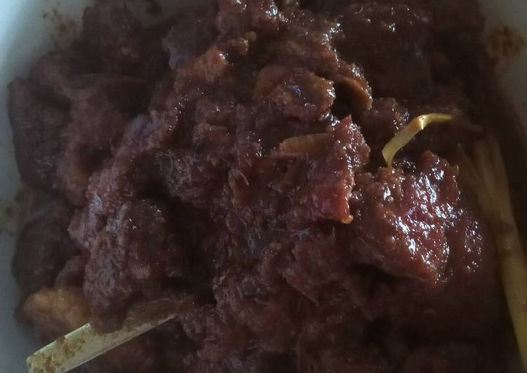 makanan Semur daging empuk Jadi, Lezat
