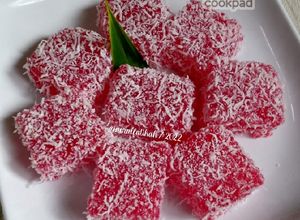 Gambar Sagu Kelapa/Kuih Beronok