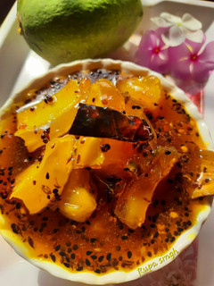 कच्चे आम की लौंजी (Kacche Aam ki Launji Recipe in Hindi) रेसिपी मुख्य फोटो