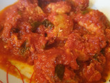 Atún con tomate