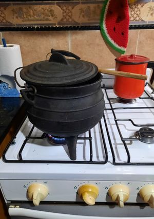 Una foto de Guiso en caldero y mondongo en olla express
