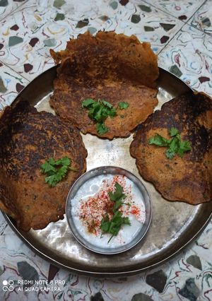 ચણા ના લોટને ભાતના ચીલા(પુડલા)(pudla recipe in Gujarati) રેસીપી મુખ્ય ફોટો