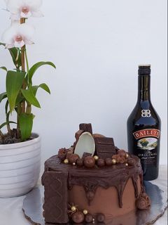 Una foto de Pastel de chocolate y baileys
