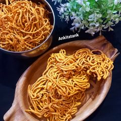 A picture of Crispy and spicy gram flour Gathiya.