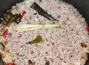 Foto resep Nasi Liwet rice cooker (pakai beras merah)