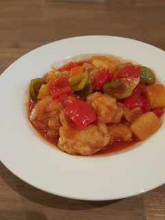 A picture of Sweet and sour chicken.