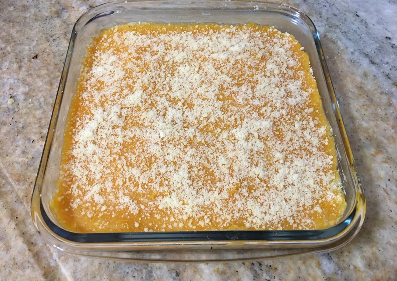 Pastel de zapallo y papa c relleno de choclo y salsa blanca