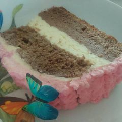 A picture of Double cream cake.
