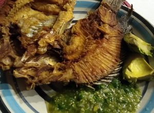 Una foto de Mojarras Fritas