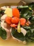 Sayur asam paha ayam dengan daun cabe rawit