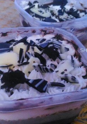 Foto resep Triple Layer Chocolate Frozen Cake