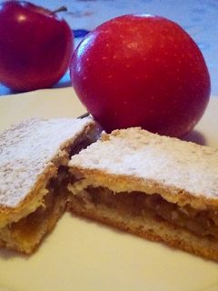 Almás süti 🍎 recept fotója