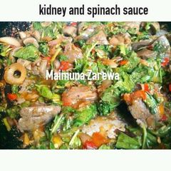 A picture of Kidney and spinach sauce.