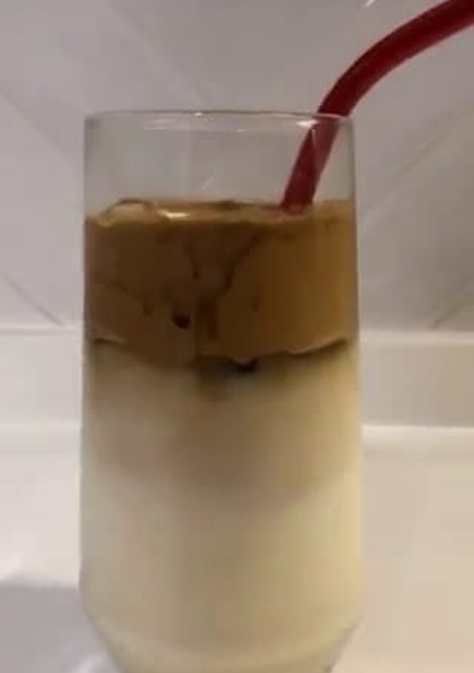 Una foto de Café frío súper espumoso