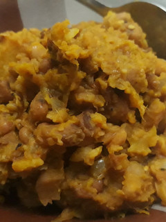 A picture of Porridge beans and ripe plantain.