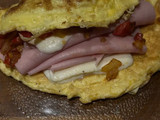 Omelette de jamón y morrón
