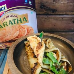 A picture of Roll paratha.