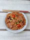 Mie kuning goreng telur orak arik