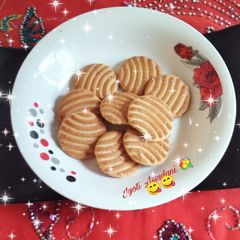 Whole wheat biscuit with jaggery A picture of Whole wheat biscuit with jaggery.