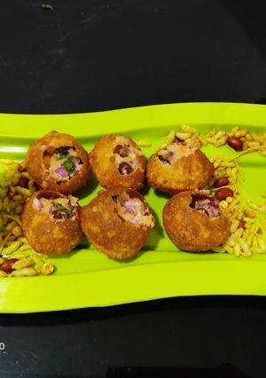 પાણી પૂરી (Pani Puri Recipe in Gujarati) રેસીપી મુખ્ય ફોટો