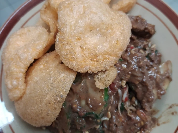 Langkah Mudah untuk Membikin Resep Rujak Petis Kikil yang Enak Banget Anti Ribet, Uenak Banget