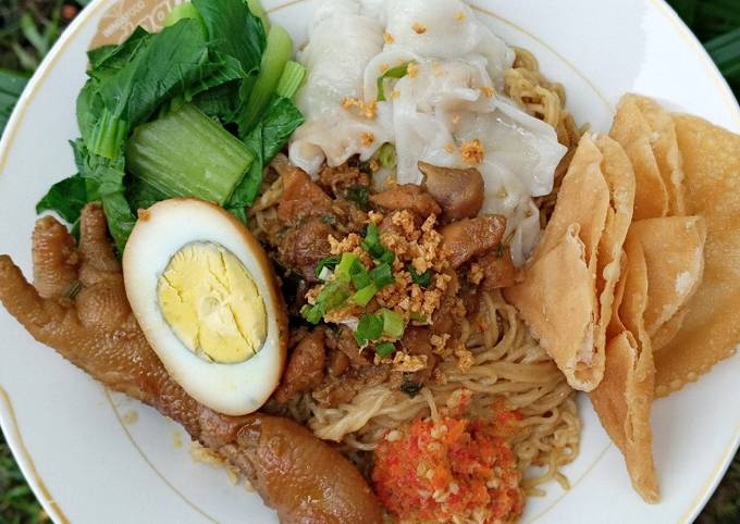 Mie Ayam Rumahan (komplit pangsit ayam)