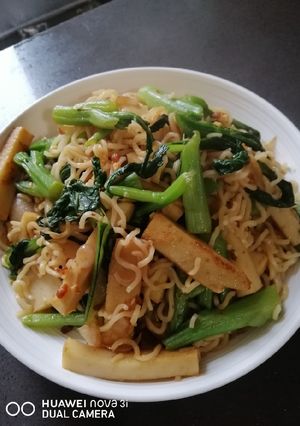A picture of Indomie.