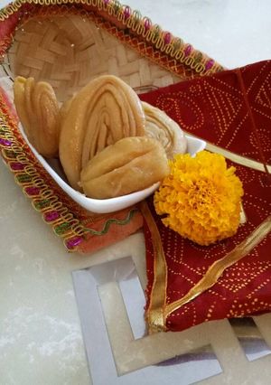 शाही स्वीट पफ (Shahi sweet puf$ recipe in hindi) रेसिपी मुख्य फोटो