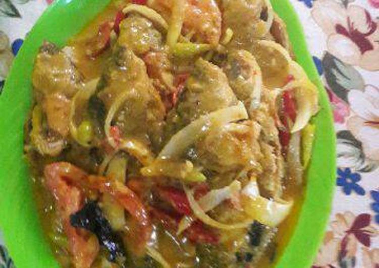 Bumbu Menyiapkan Ikan mas saus santan, Enak Banget