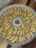 Dehydrated apples and bananas