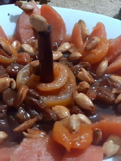 صورة لوصفة طاجين السفرجل بالفواكه الجافة