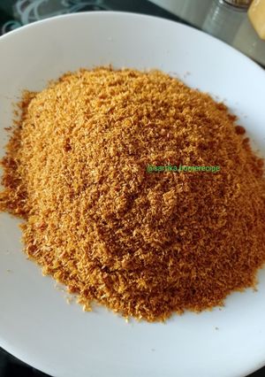Foto resep Serundeng kelapa pedas manis ala me 🥰
