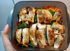 Foto resep MENU DIET (Wortel, Kale, Dada ayam)