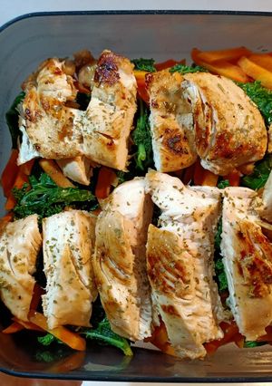 Foto resep MENU DIET (Wortel, Kale, Dada ayam)