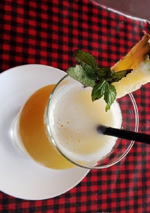 A picture of Pineapple and Ginger Mocktail.