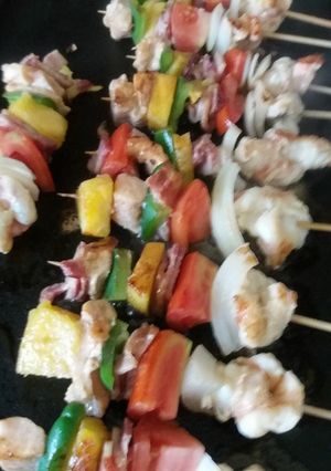 Una foto de Pinchos mixtos