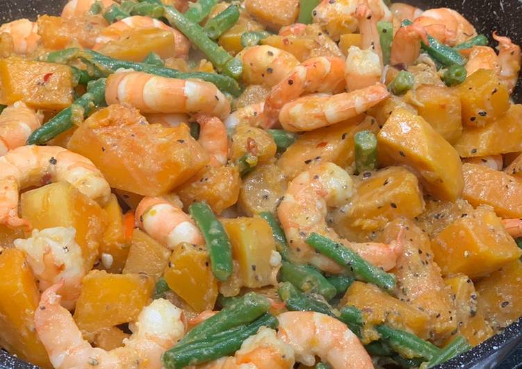 Ginataang Kalabasa with King Prawns