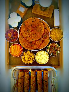 મેથી થેપલા(Methi Thepla Recipe in Gujarati) રેસીપી મુખ્ય ફોટો